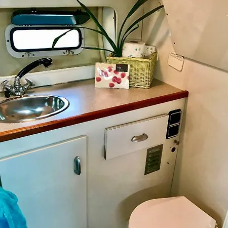 Yacht Experience Barcelona Ботель