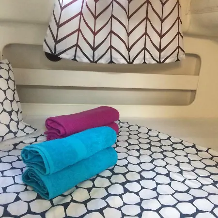 Yacht Experience Barcelona Ботель *
