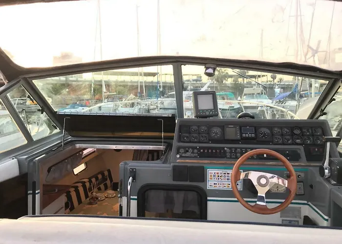Yacht Experience Barcelona 산트 아드리아 데 베소스