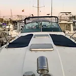 بوتيل Yacht Experience Barcelona *