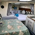 Yacht Experience Barcelona بوتيل سان أدريان دي بيزوس