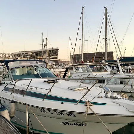 بوتيل Yacht Experience Barcelona