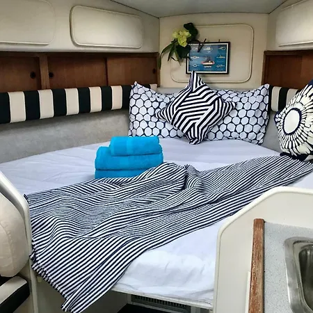 Yacht Experience Barcelona Tekne